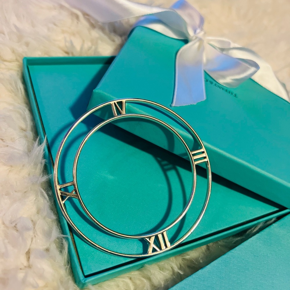 Tiffany and Co. Retired atlas bangle